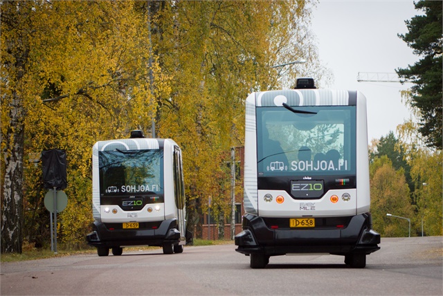 芬蘭赫爾辛基計劃在2017年秋天推出一條全部採用自動駕駛巴士的常規巴士路線。