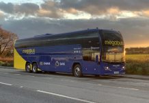 Megabus 宣布停止運營英格蘭境內的服務
